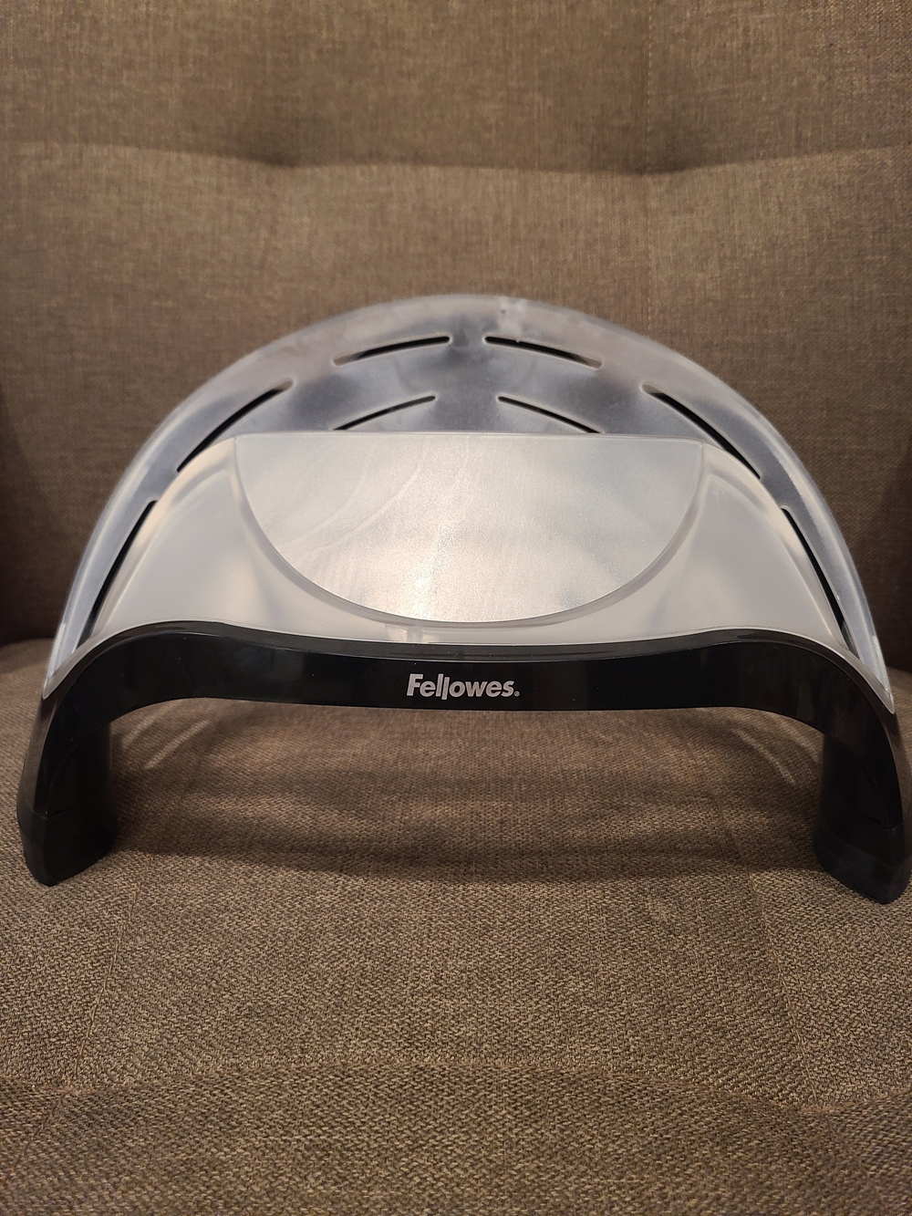 Fellowes Smart Suites laptop riser